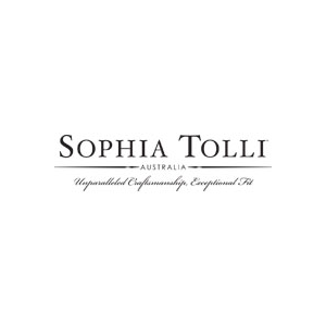 Νυφικά με την υπογραφή Sophia Tolli